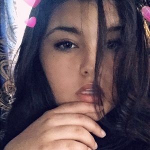 Meet your Posher, Jade